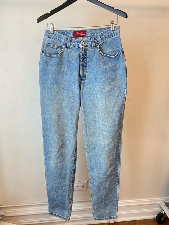 Limited Jeans Denim - Vintage Slim Straight Women’s Mom Jeans in Light Blue by LIMITED JEANS